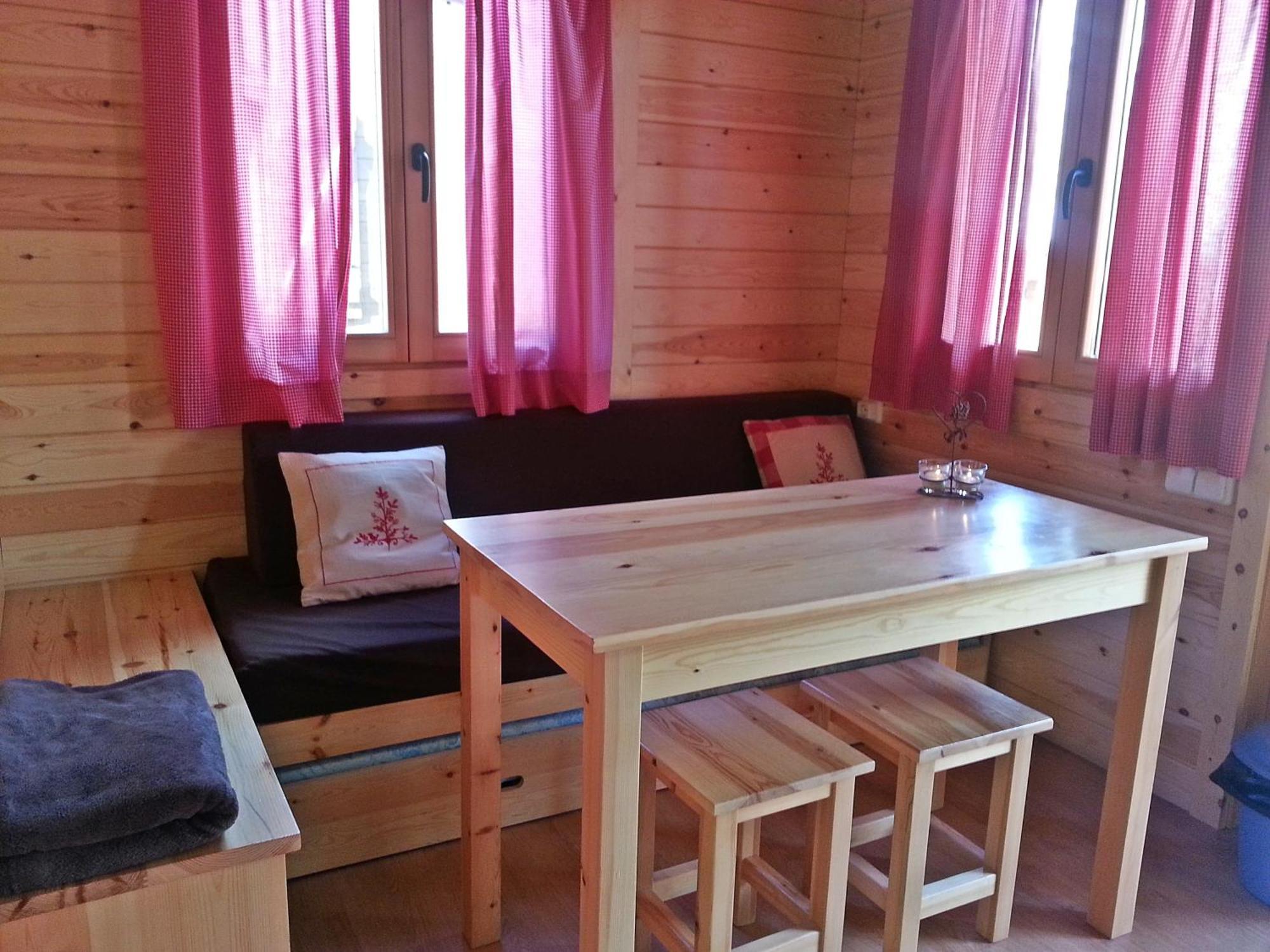 Bungalows Nou Camping La Guingueta D'Aneu Екстериор снимка